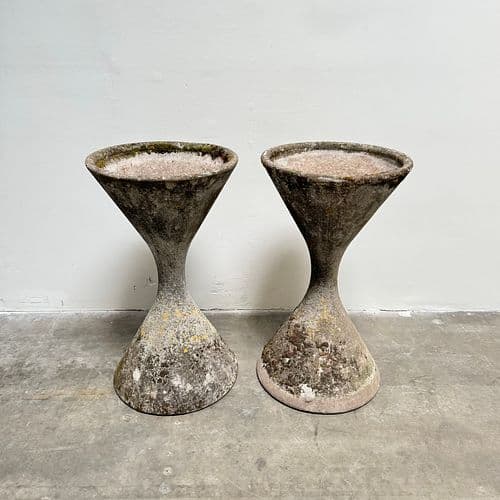 Pair of Willy Guhl Large Diabolo Planters, circa 1960