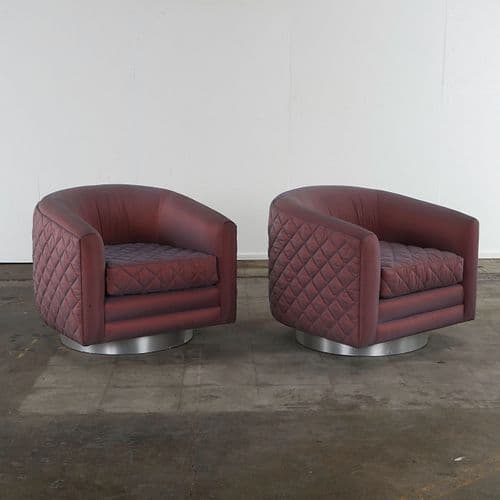 Pair of Mid-Century Modern Milo Baughman Style Swivel Club Chairs with Platform Bases, 1970s