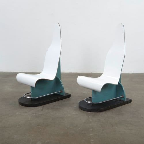 Marota, Pair of Sculptural White Chairs, Italy, 1970s