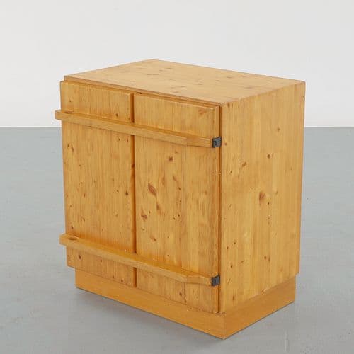 Pine Chest of Drawers in the style of Charlotte Perriand, 1960s