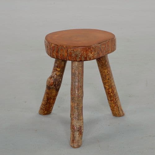 French Rustic Wood Tripod Stool by H. Roux, Arlanc, Auvergne, 1960s