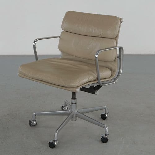 Herman Miller Eames Soft Pad Management Chair in Greige Leather