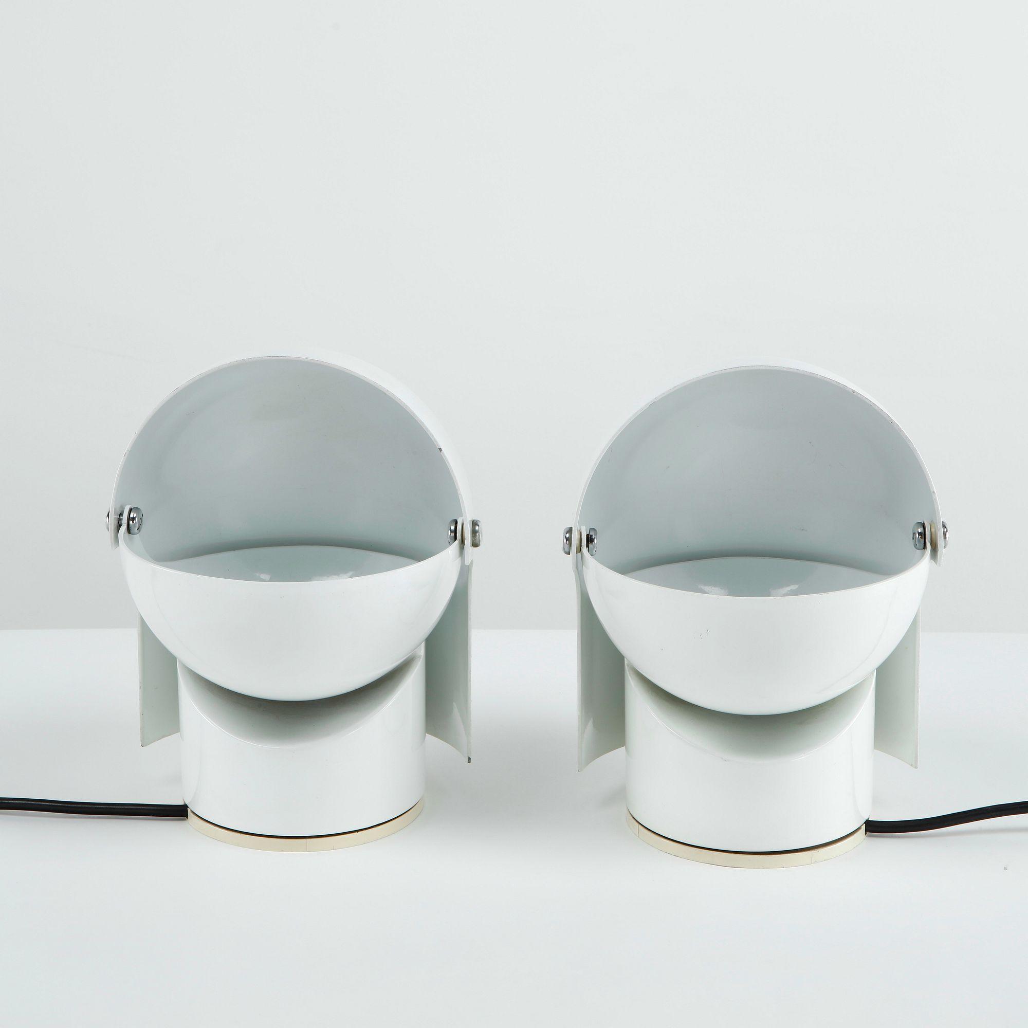 Gae Aulenti Mid-Century Pileino Metal White Table Lamps for Artemide,Â 1970s