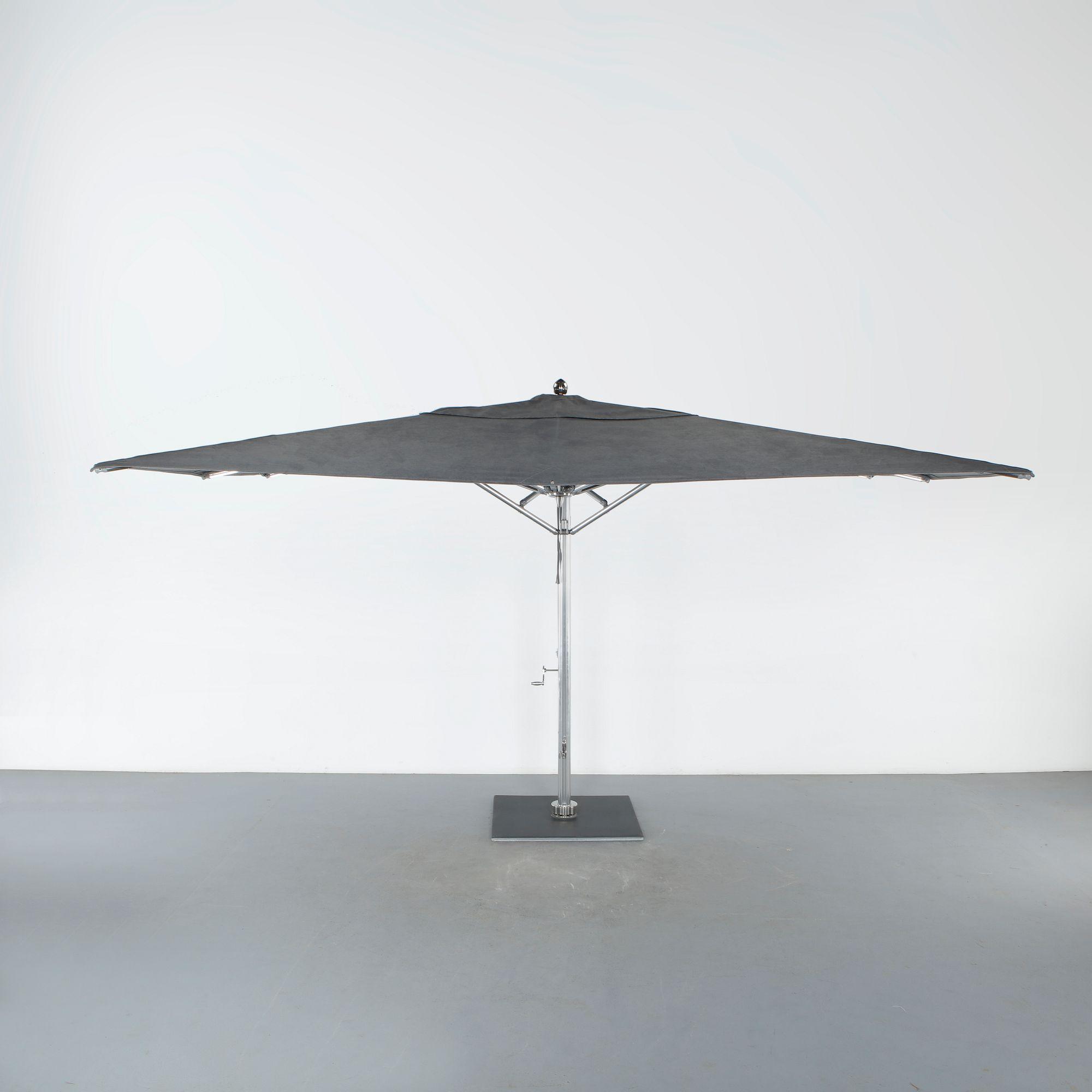 Tuuci, Ocean Master Max Cantilever Umbrella
