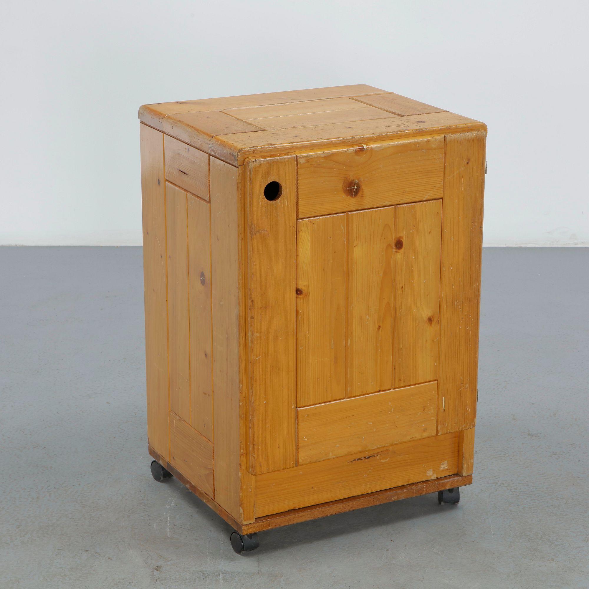 Charlotte Perriand for Les Arcs 1600, Pine Cabinet on Wheels, 1960s