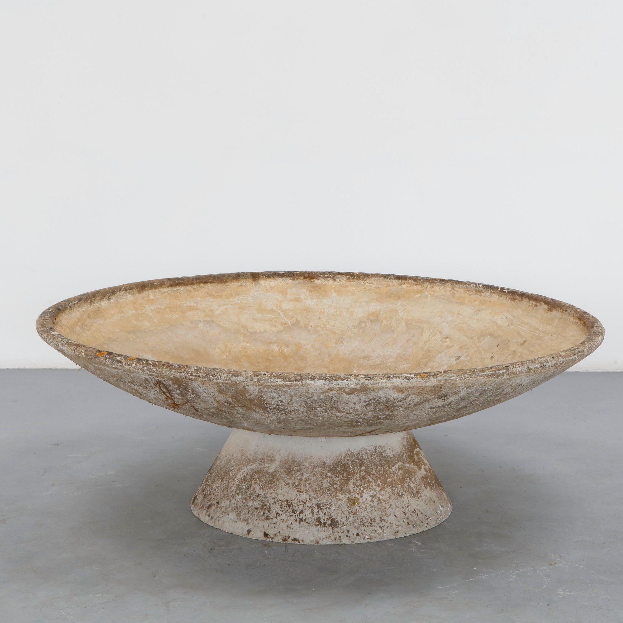 Willy Guhl, Monumental Bowl Planter on Concrete Stand, 1960s