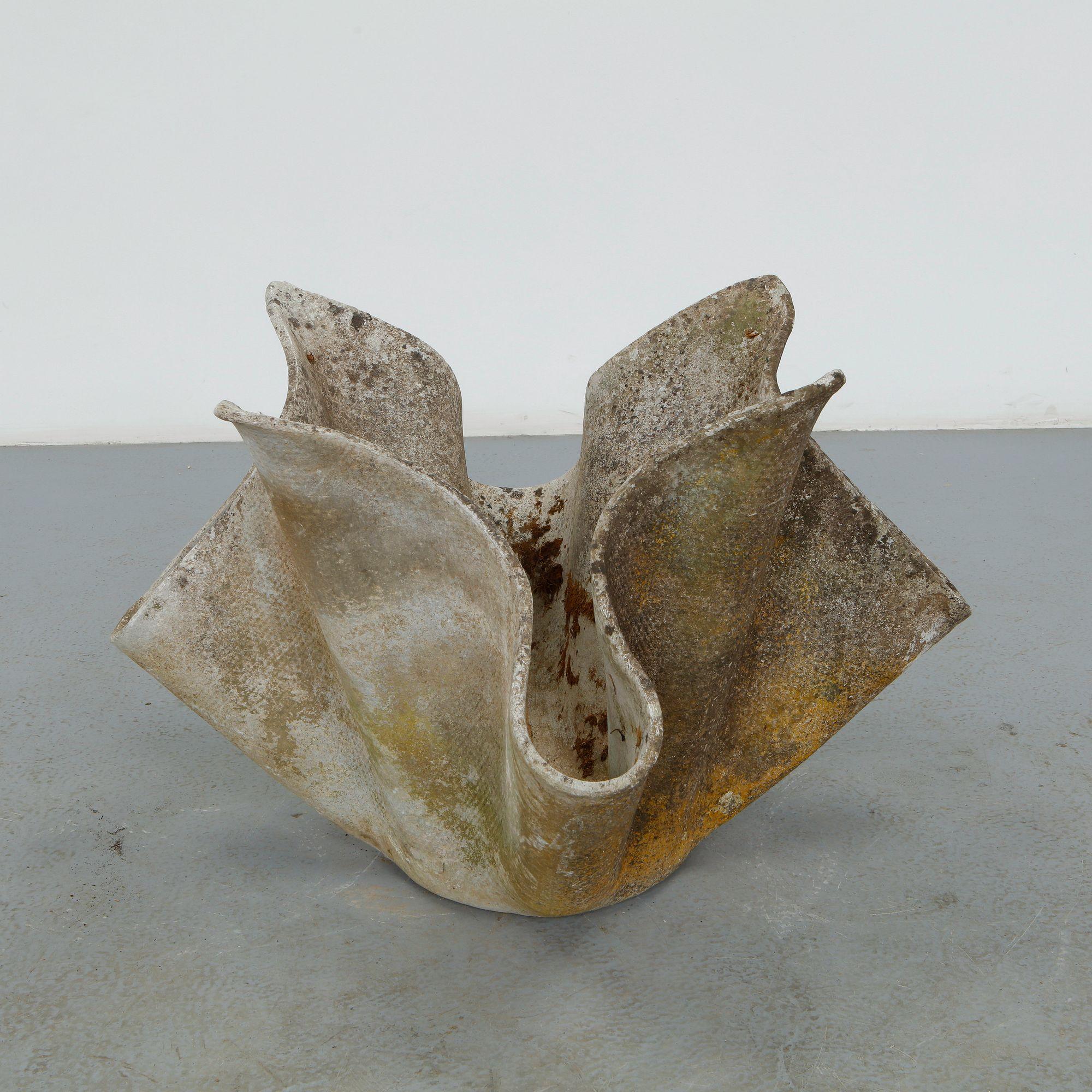 Willy Guhl, Large Tulip Planter, 1960s