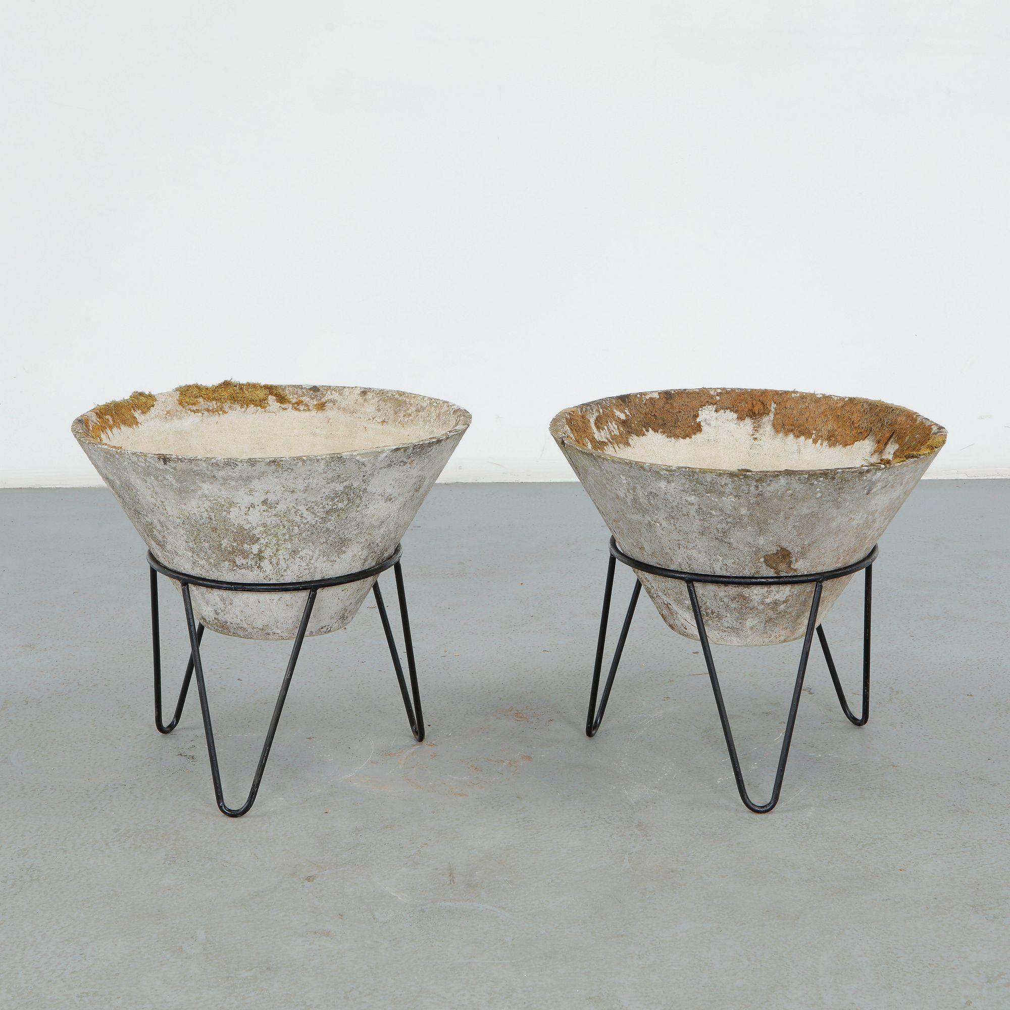 Willy Guhl, Pair of Conical Planters on Metal Stands, 1960s