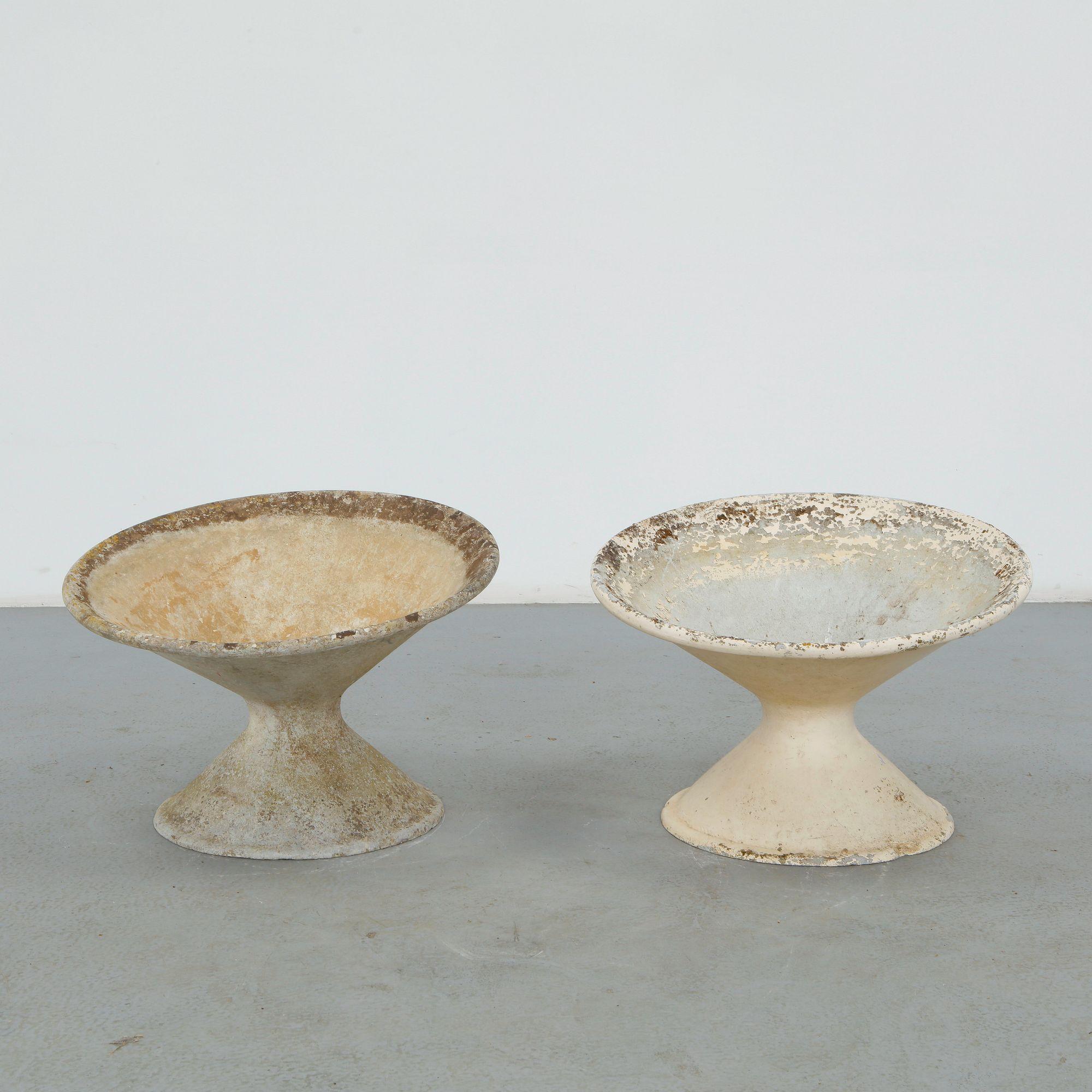 Willy Guhl, Pair of Off-Kilter Planters, 1960s