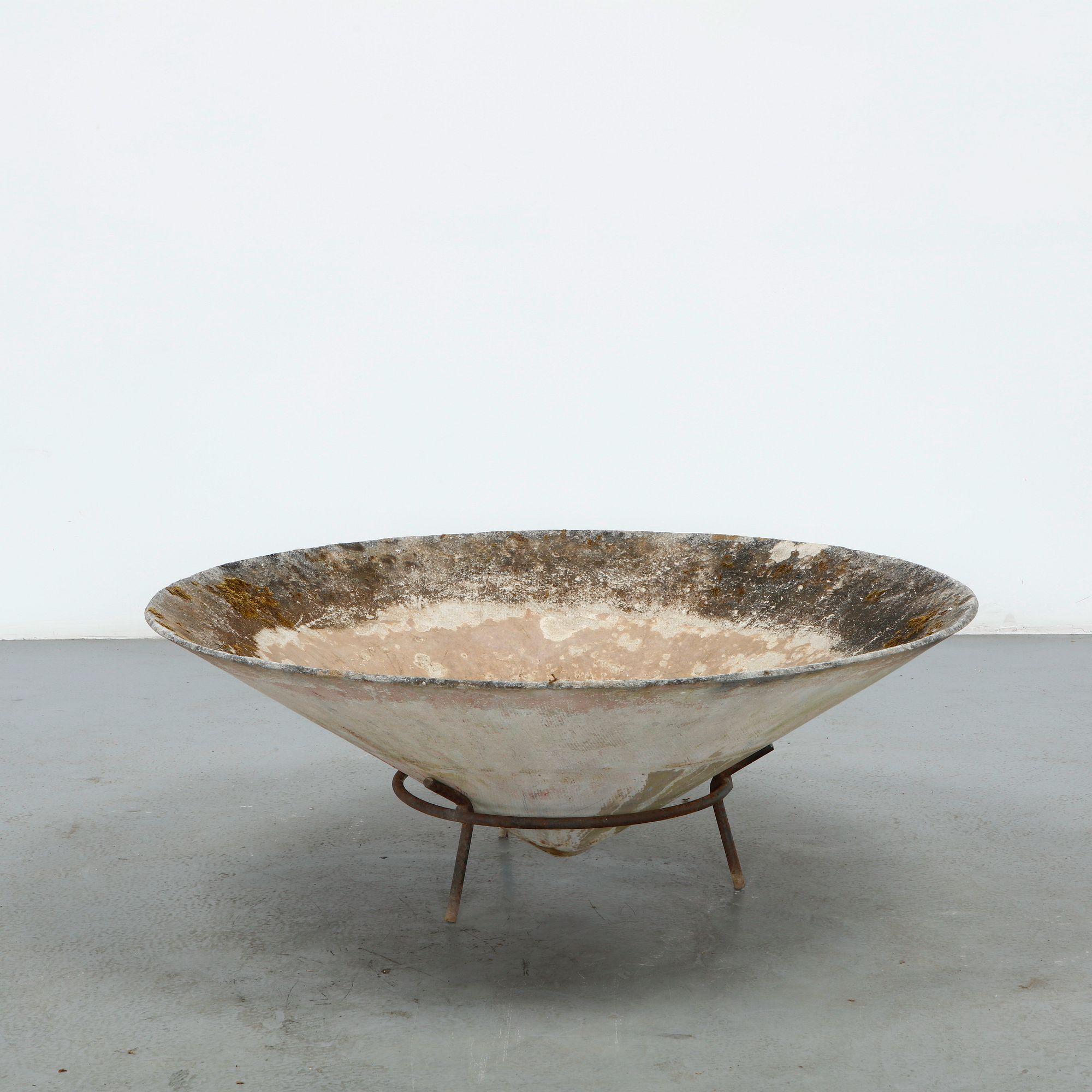 Willy Guhl, Monumental Conical Planter on Stand, 1960s