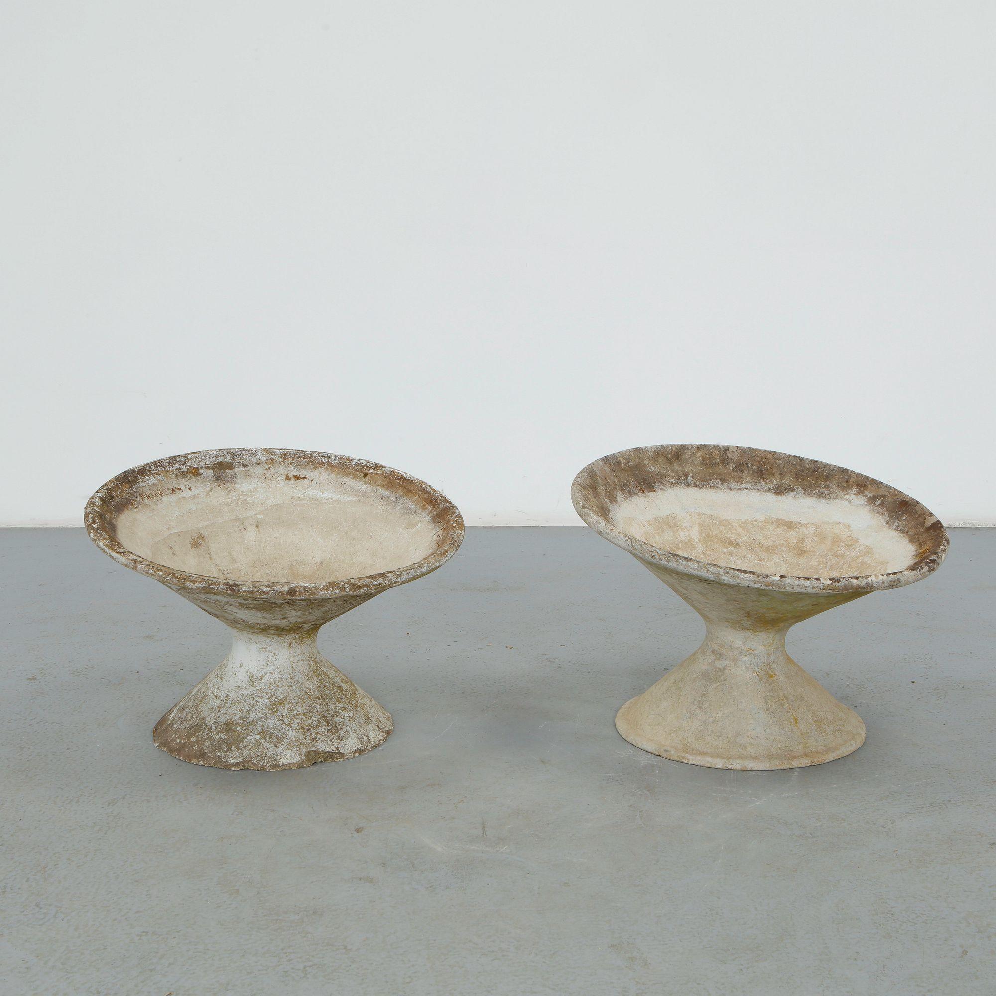 Willy Guhl, Pair of Off-Kilter Planters, 1960s