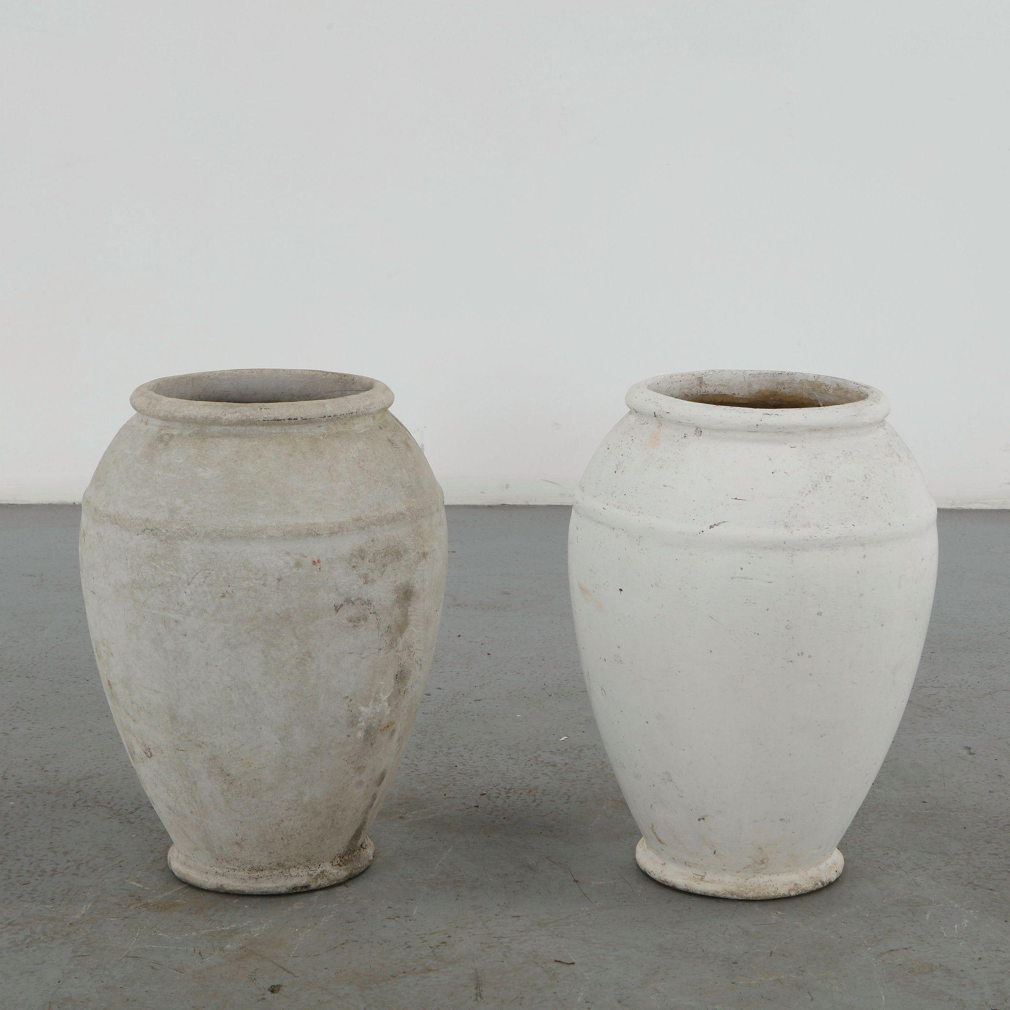 Willy Guhl, Pair of Urn Planters, 1960s