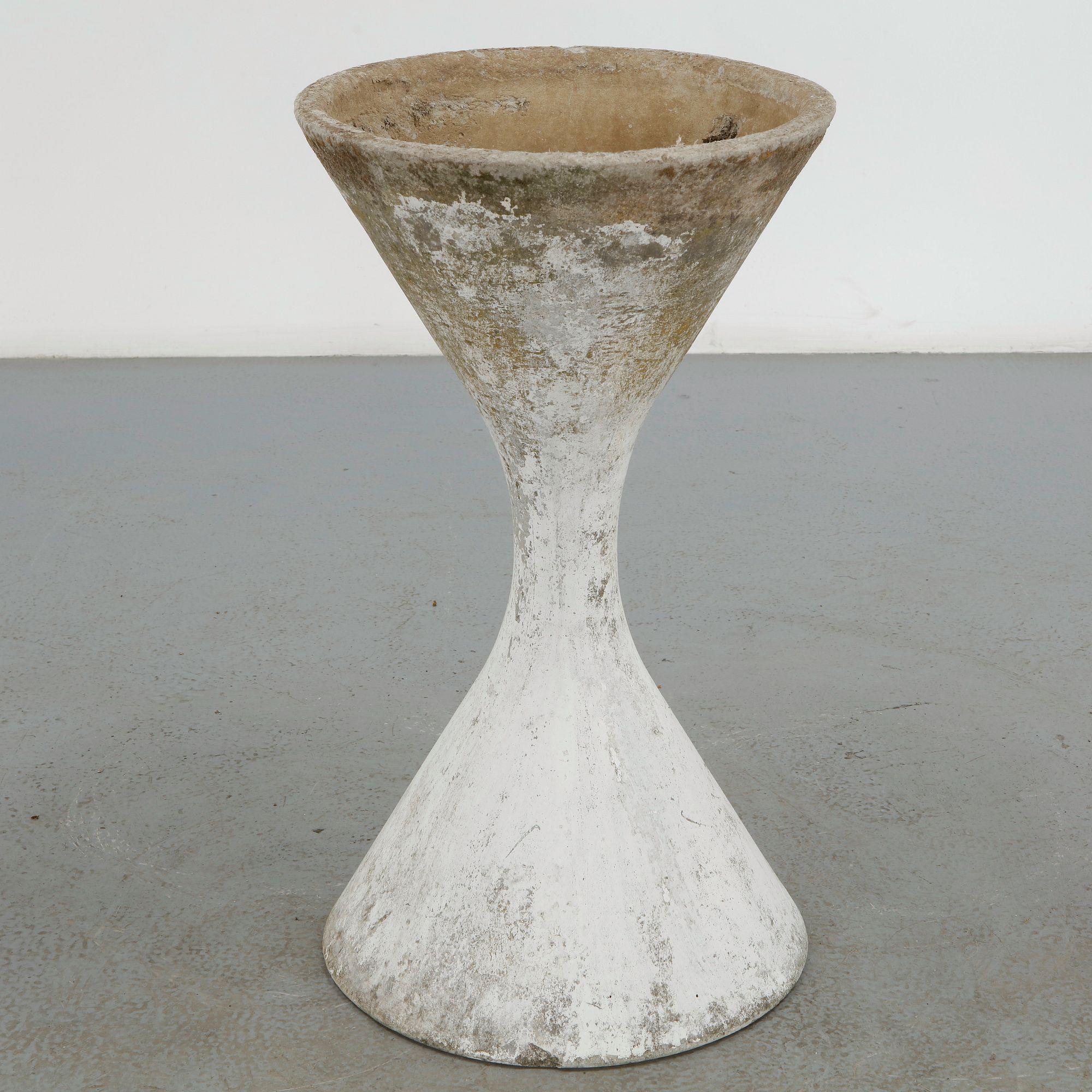 Willy Guhl, Medium Diabolo Planter, 1960s