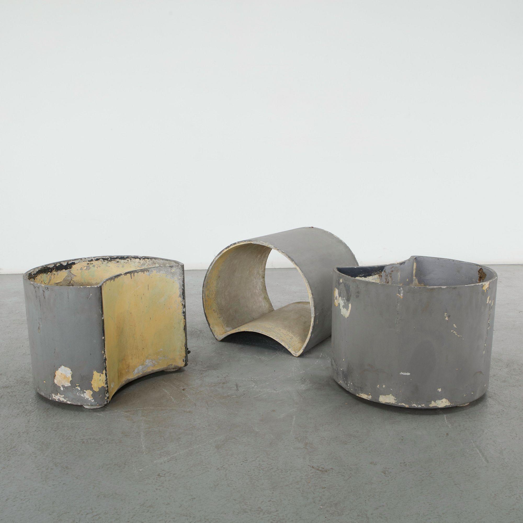 Willy Guhl, Set of Three Large Half Moon Planters, 1960s