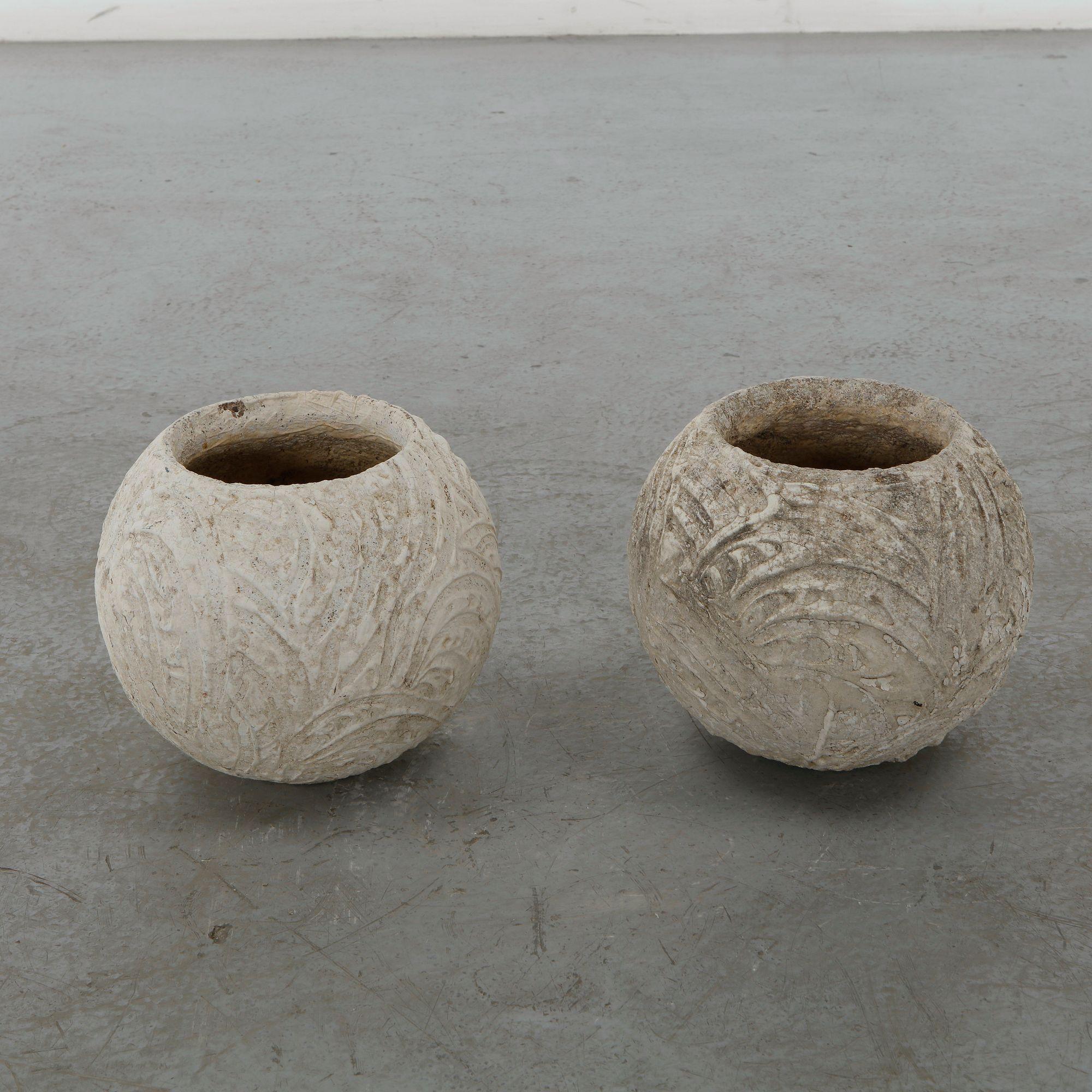 Grandon Fres, Pair of Spherical Planters, 1960s