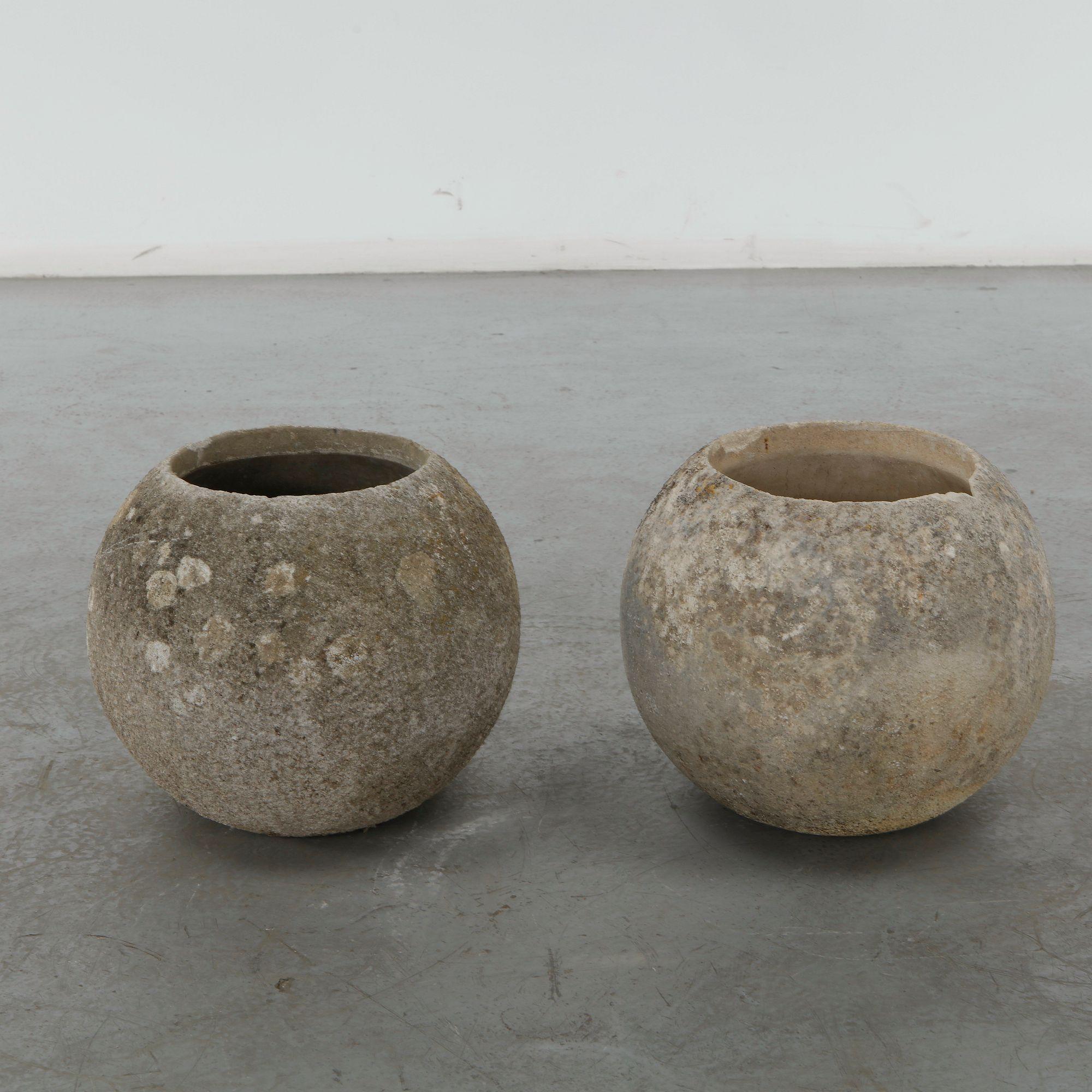 Grandon Fres, Pair of Large Spherical Planters, 1960s