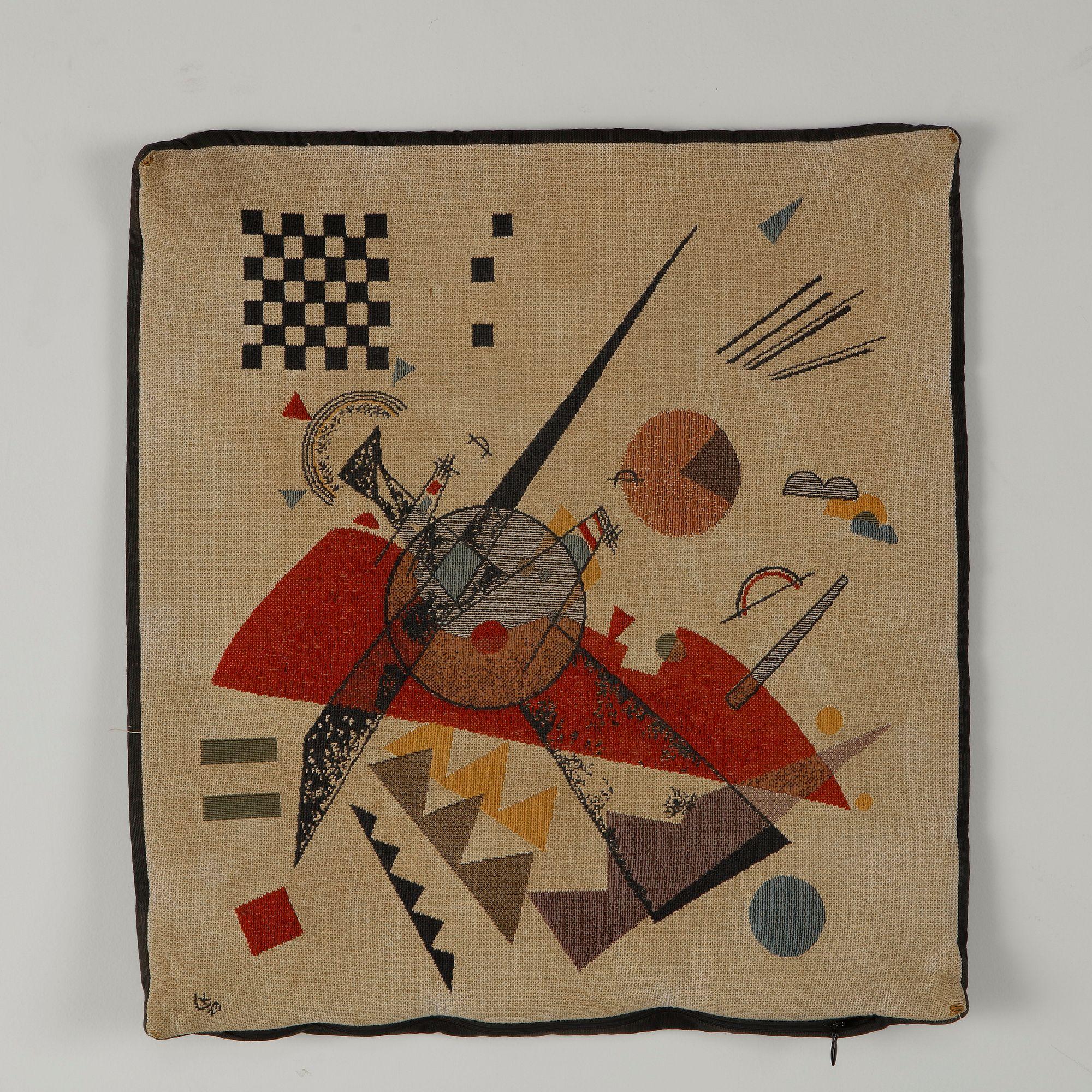 Wassily Kandinsky, Pillow Cover for the Pompidou Center