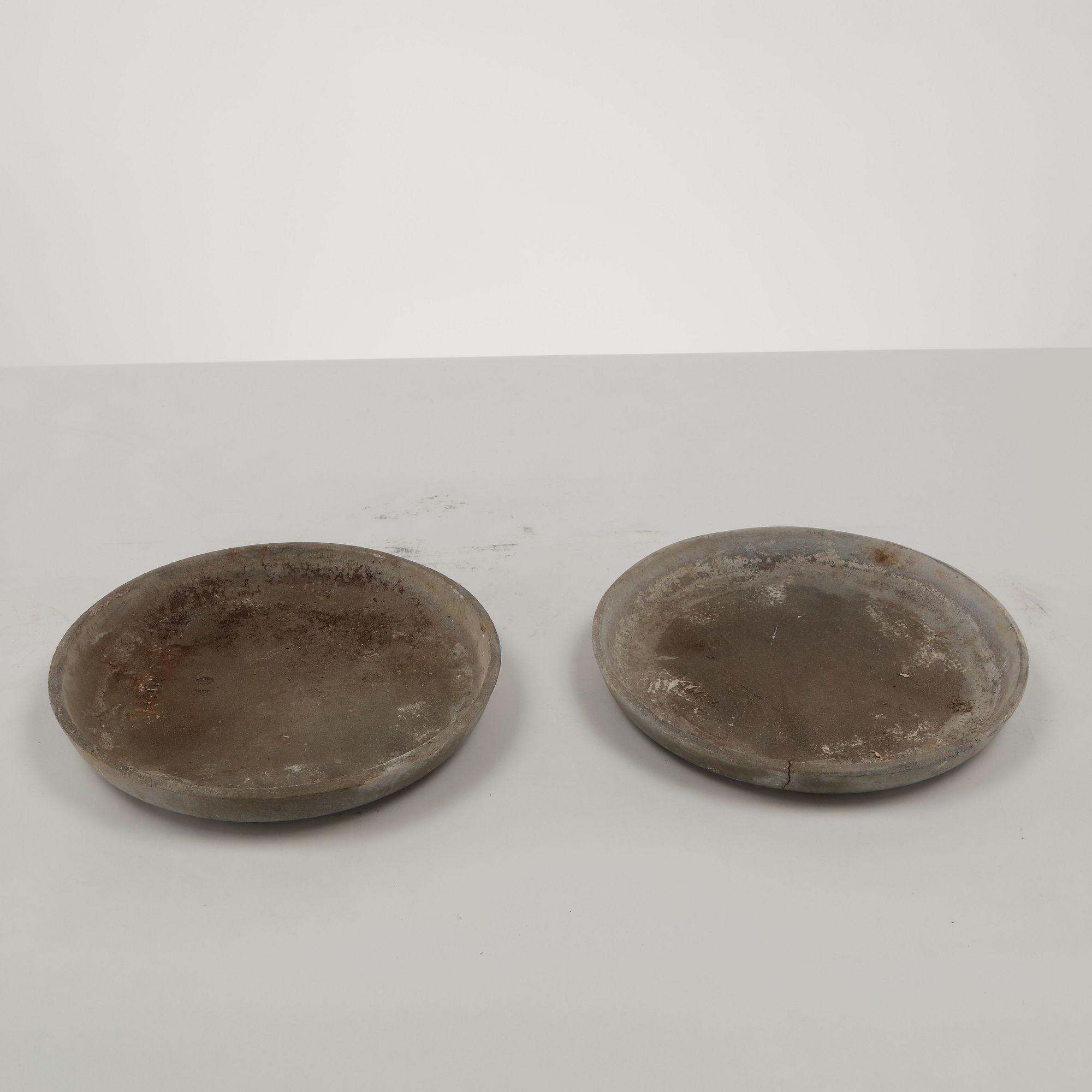 Willy Guhl, Pair of Saucers, Switzerland, 1960s