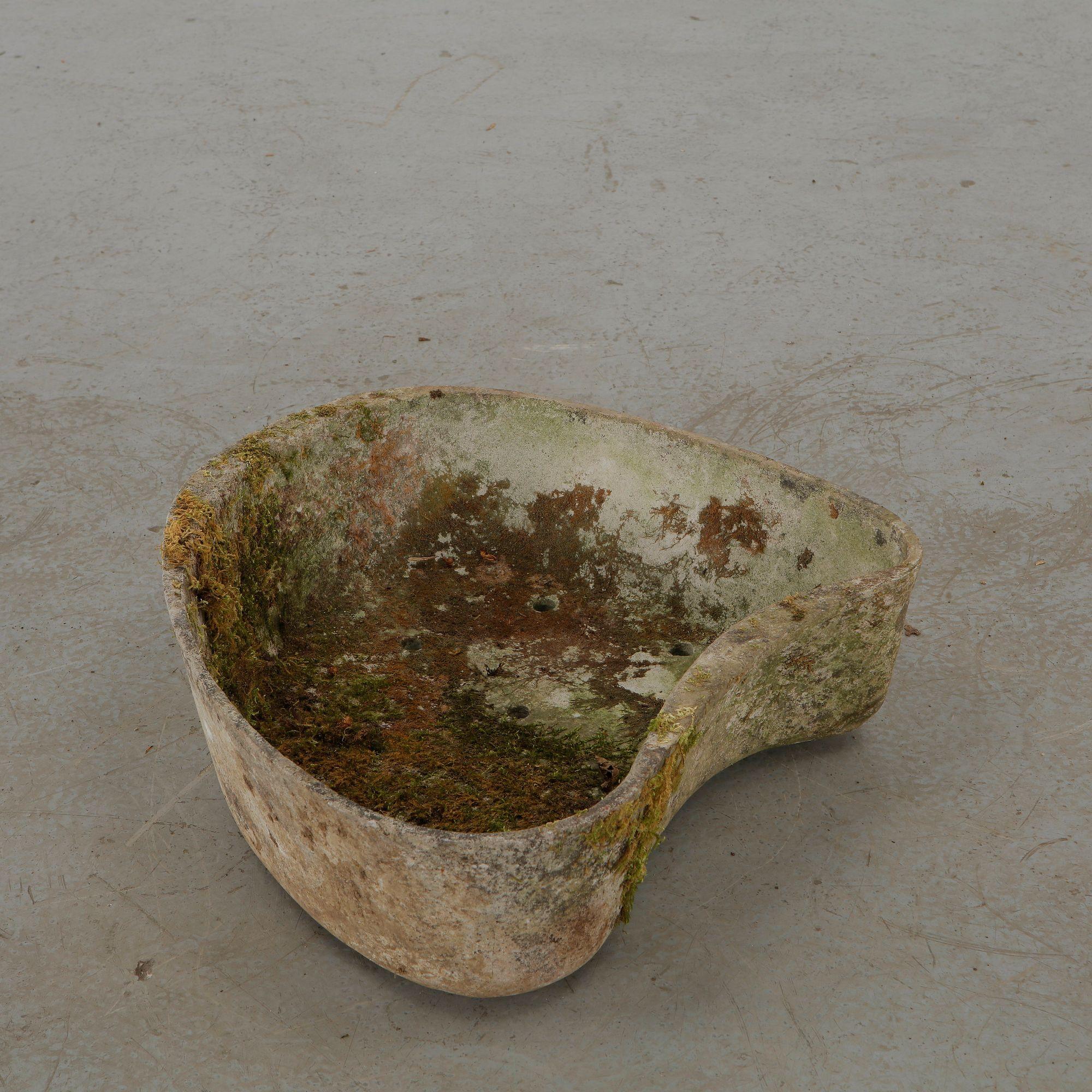 Willy Guhl, Freeform Concrete Planter, Switzerland, 1960s
