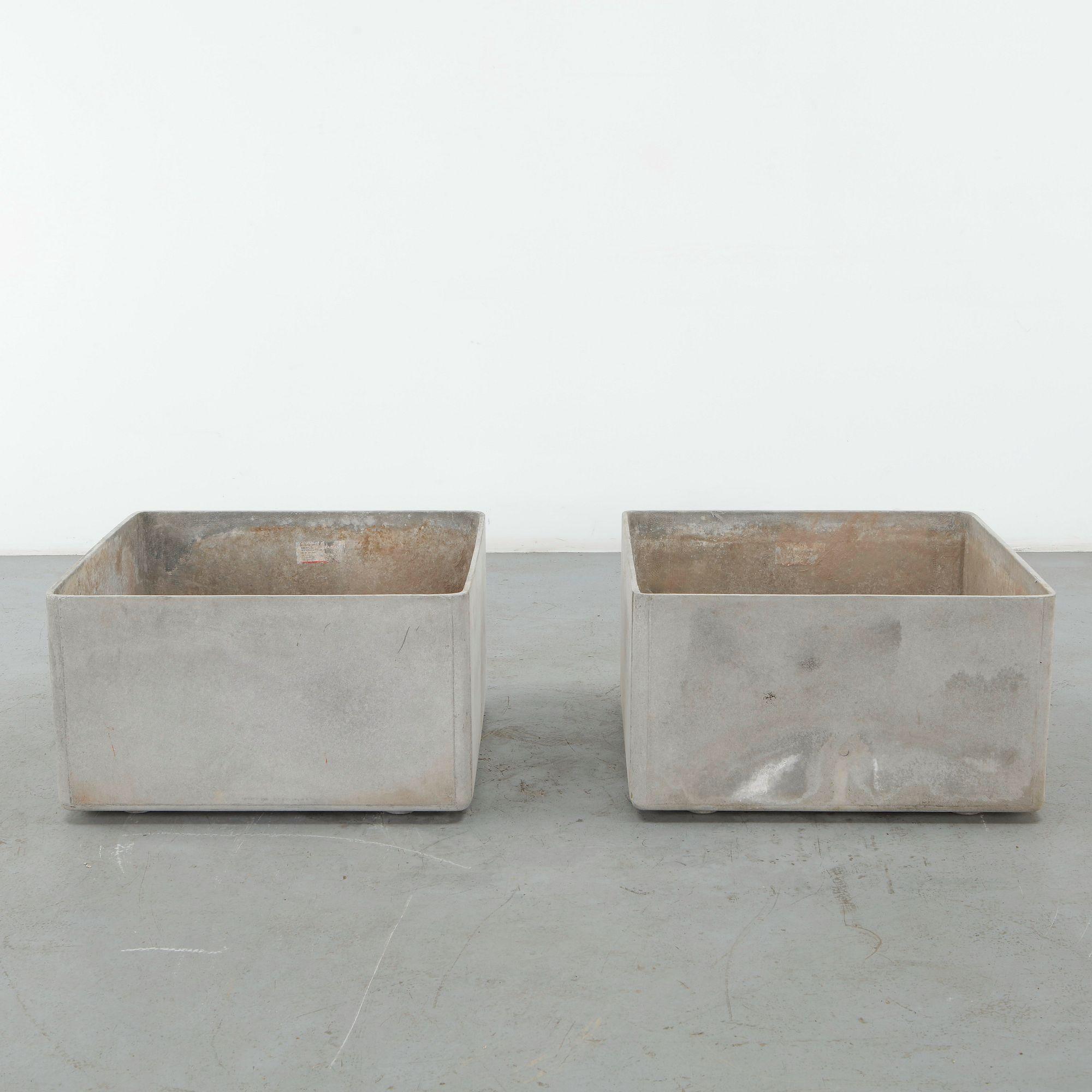 Willy Guhl, Pair of Monumental Square Planters, 1960s