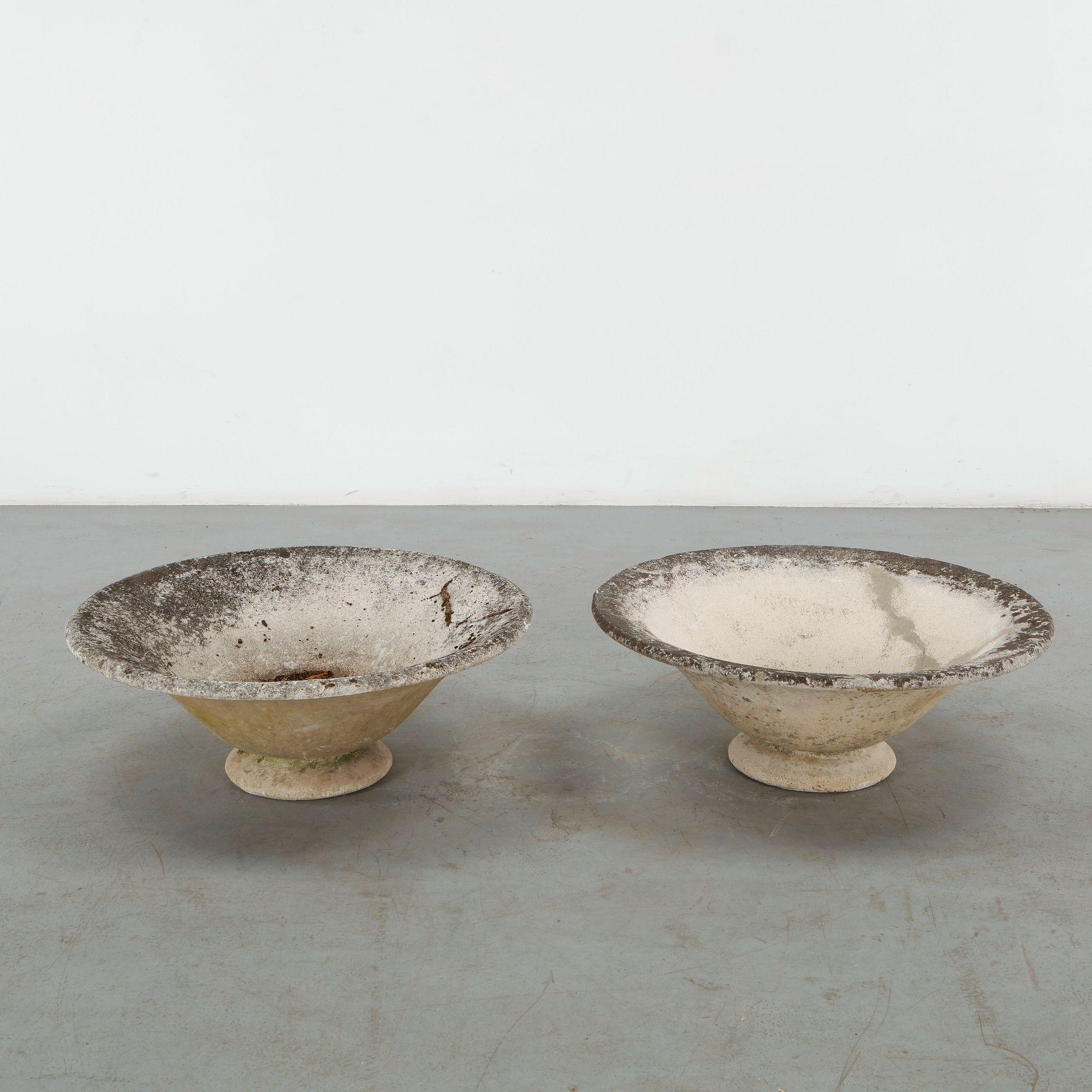 Grandon Fres, Pair of Pedestal Concrete Planters, 1960s