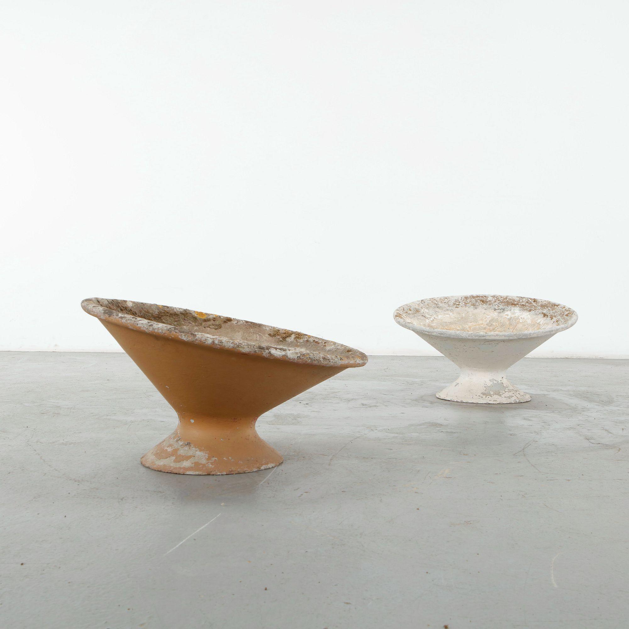 Willy Guhl, Pair of Off-Kilter Planters, 1960s