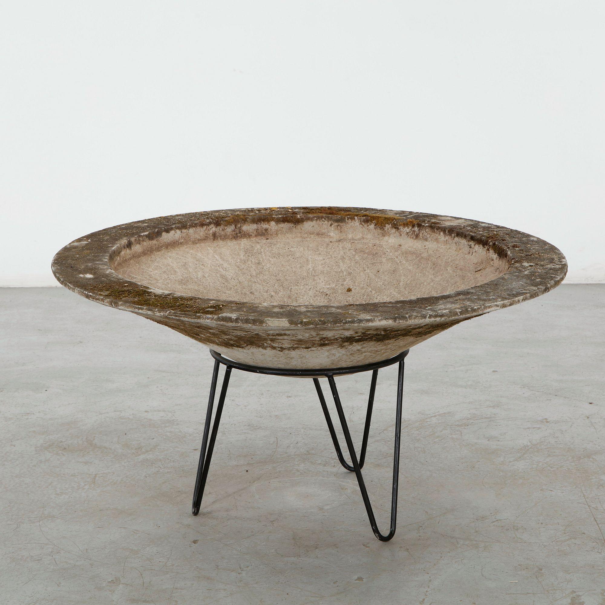 Willy Guhl, Bowl Planter on Stand, 1960s