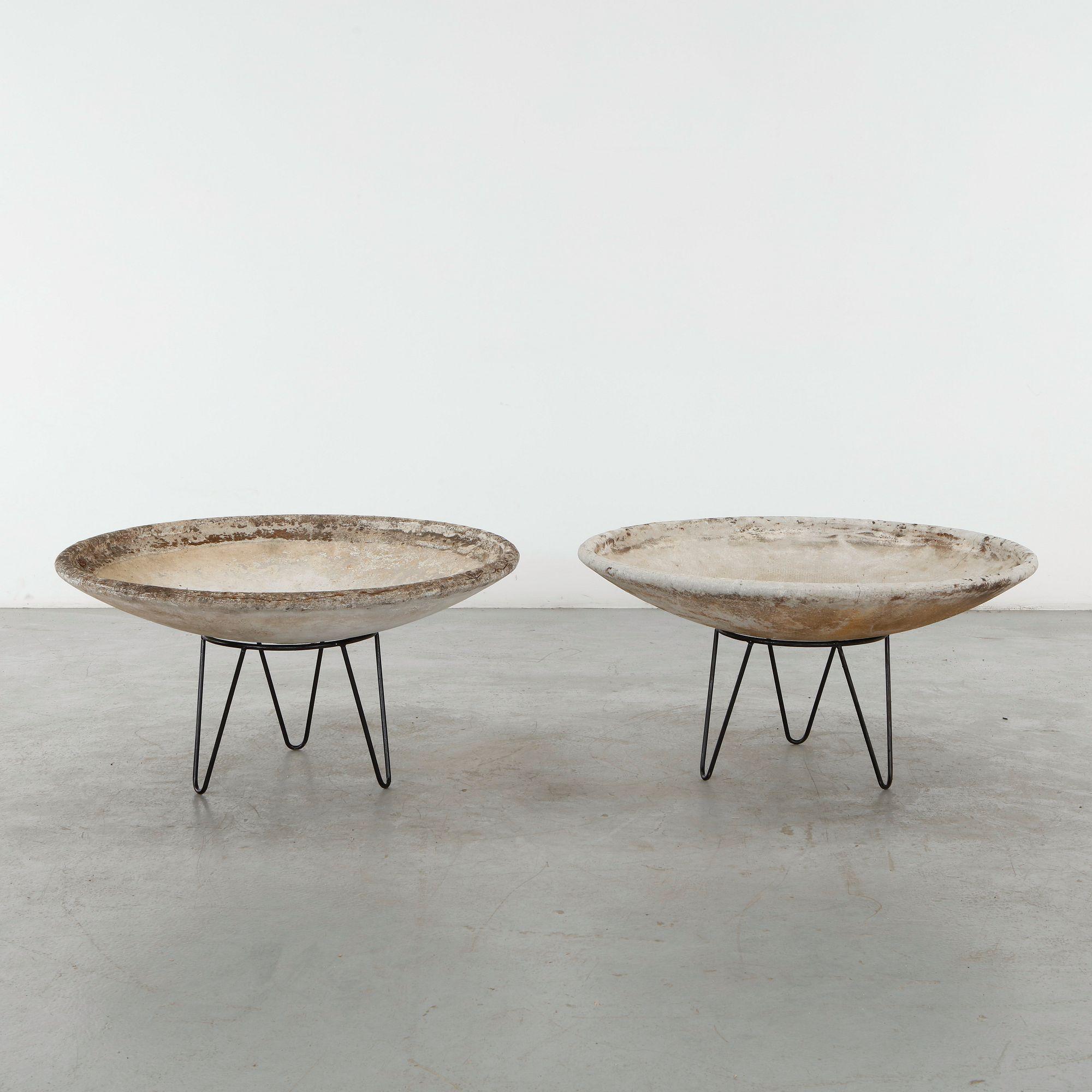 Willy Guhl, Pair of Bowl Planters on Stands, 1960s