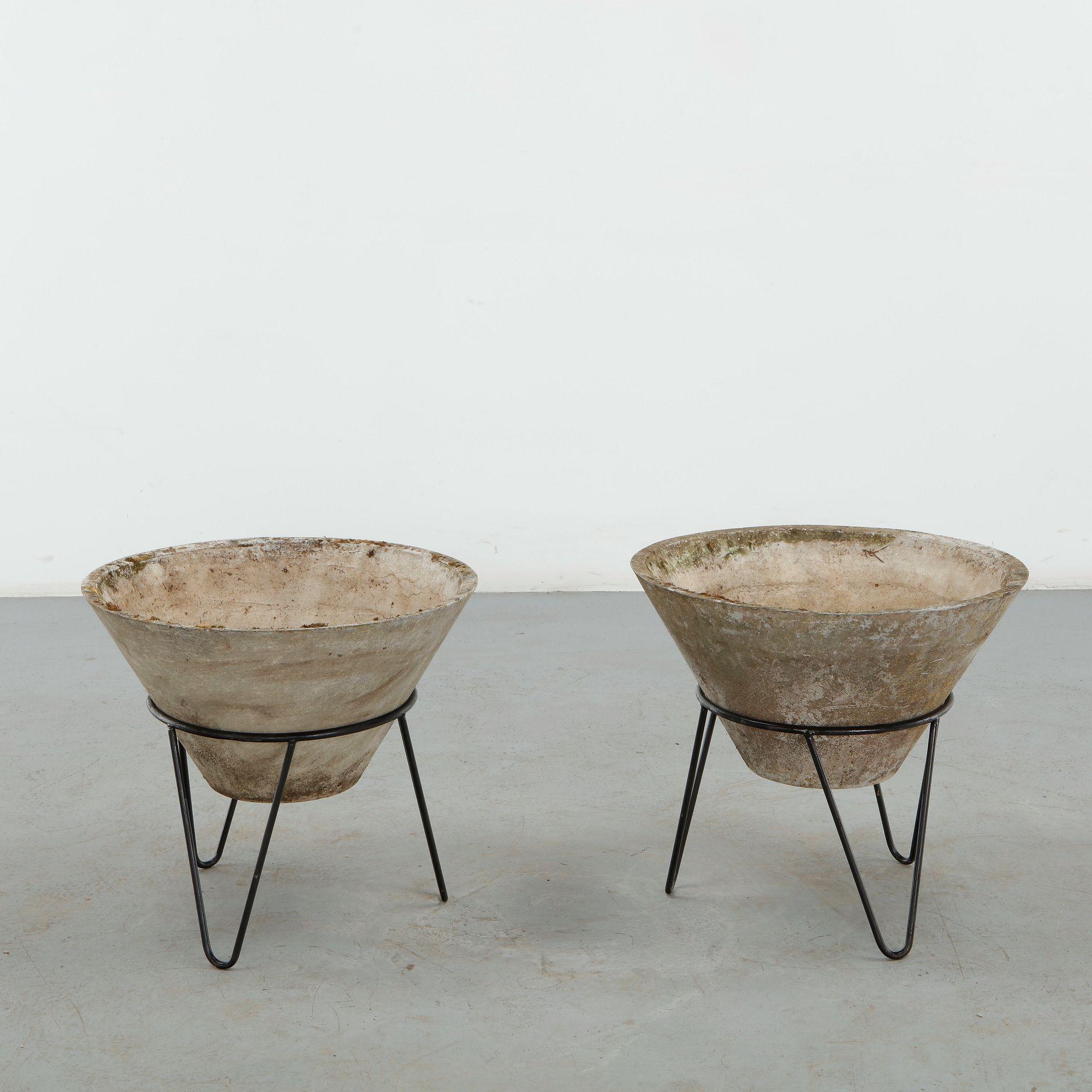 Willy Guhl, Pair of Conical Planters on Stands, 1960s