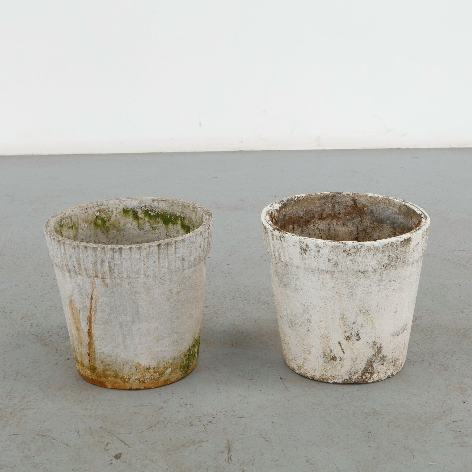 Willy Guhl, Pair of Round Planters, 1960s