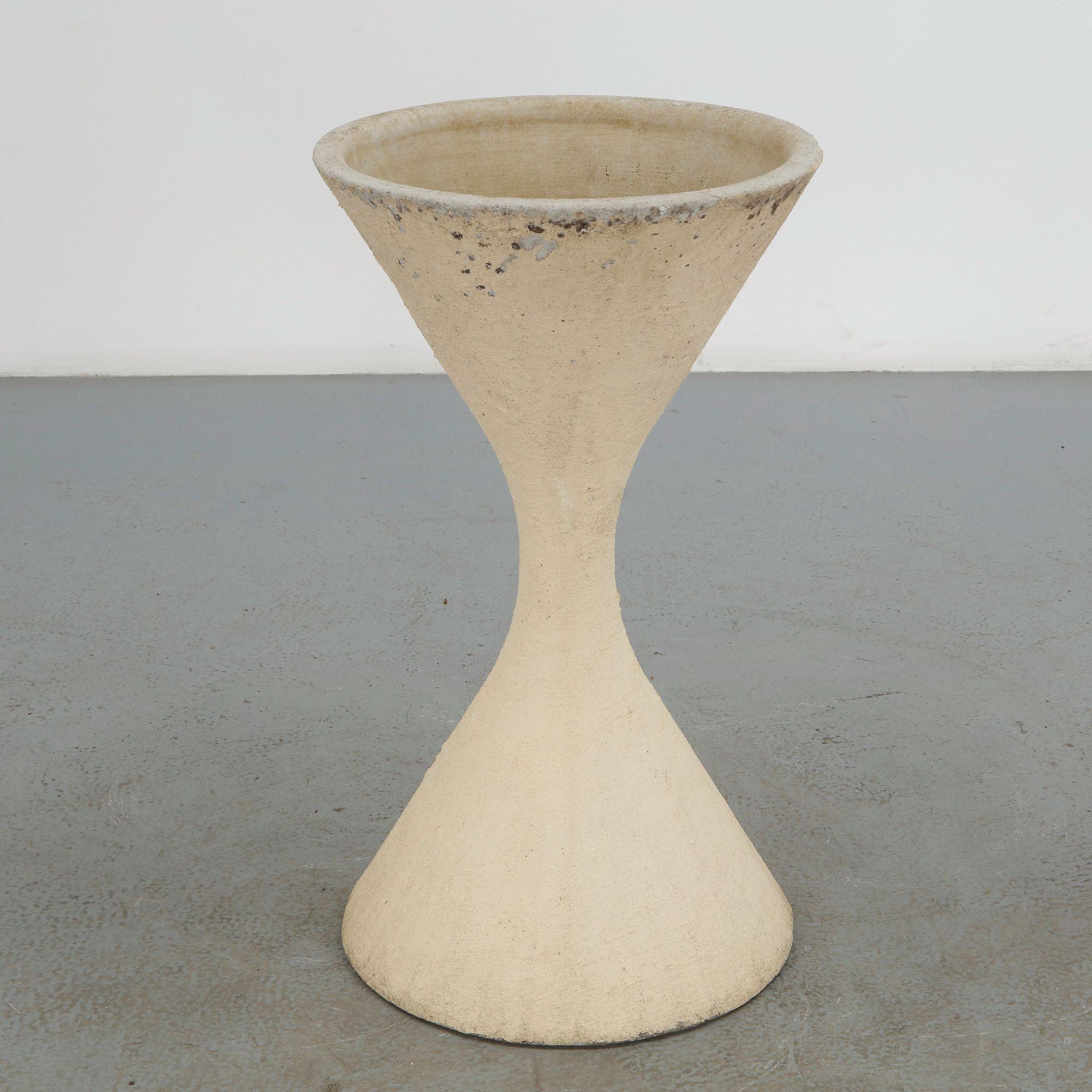 Willy Guhl, Medium Diabolo Planter, 1960s