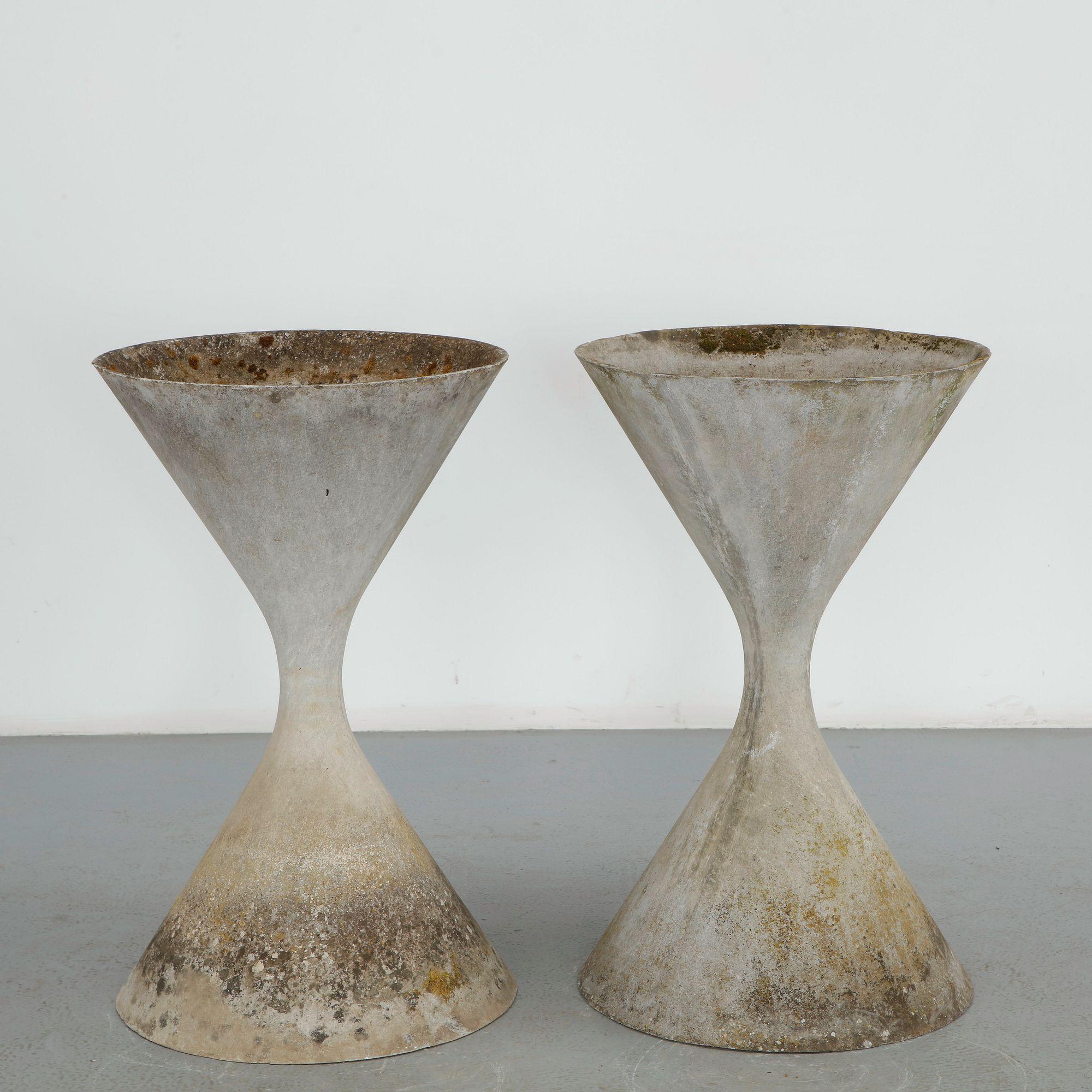 Willy Guhl, Pair of Large Diabolo Planters, 1960s