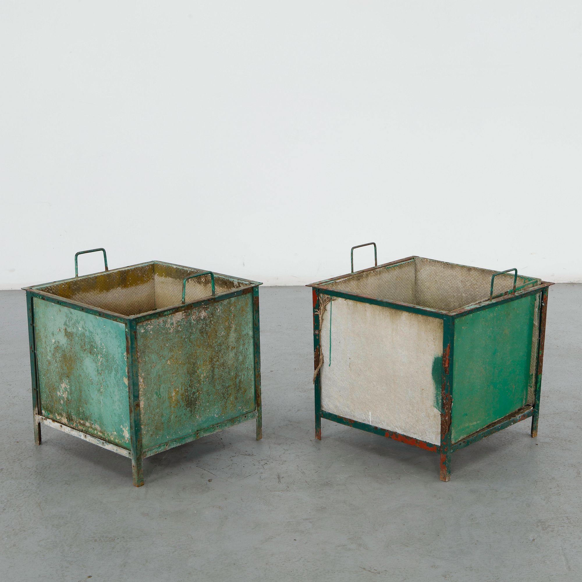 Willy Guhl, Pair of Cubic Planters with Metal Frames, 1960s