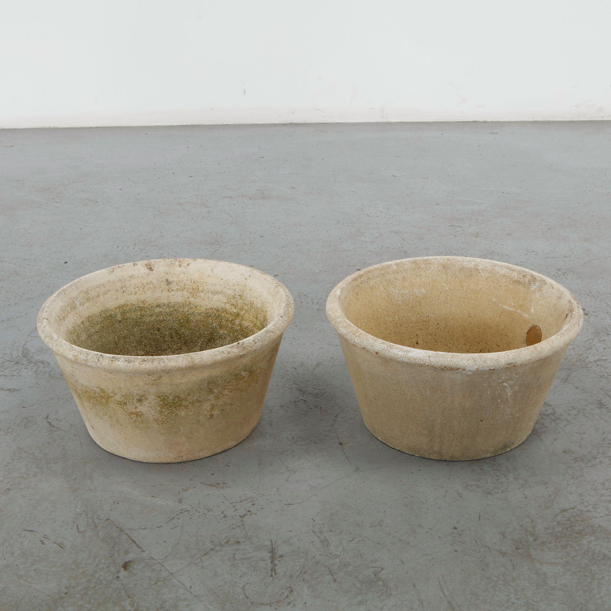 Grandon Fres, Pair of Round Planters, 1960s
