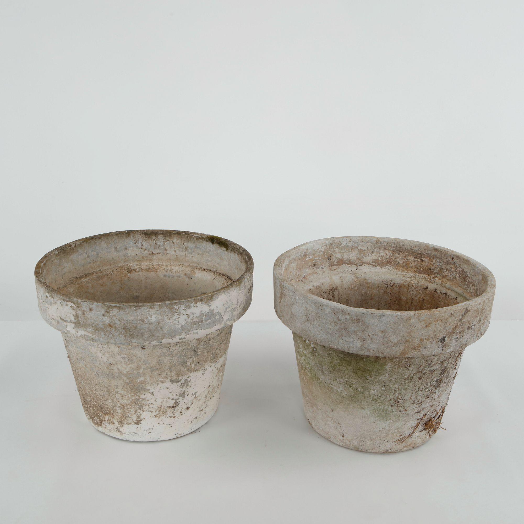 Willy Guhl, Pair of Round Planters, 1960s