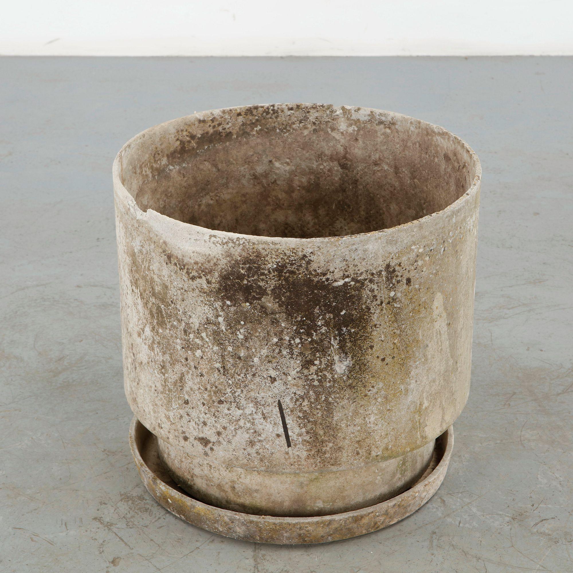 Willy Guhl, Round Planter with Saucer, 1960s